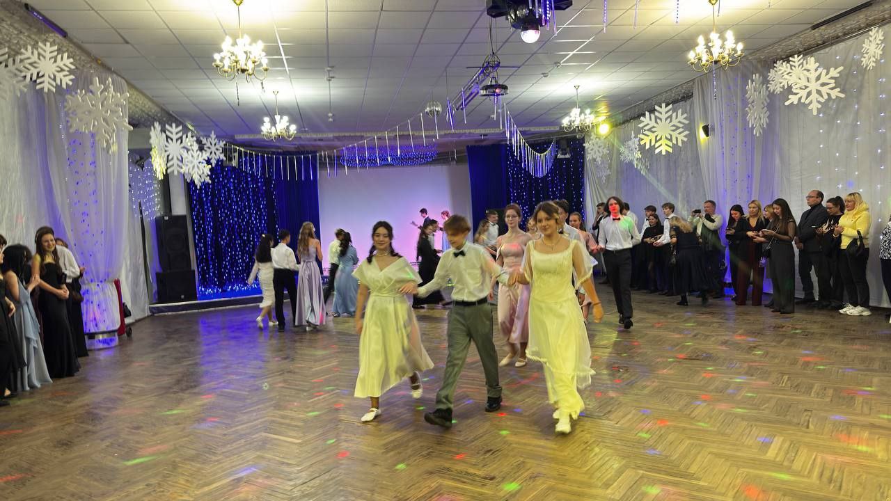 photo 5321413885489253614 y