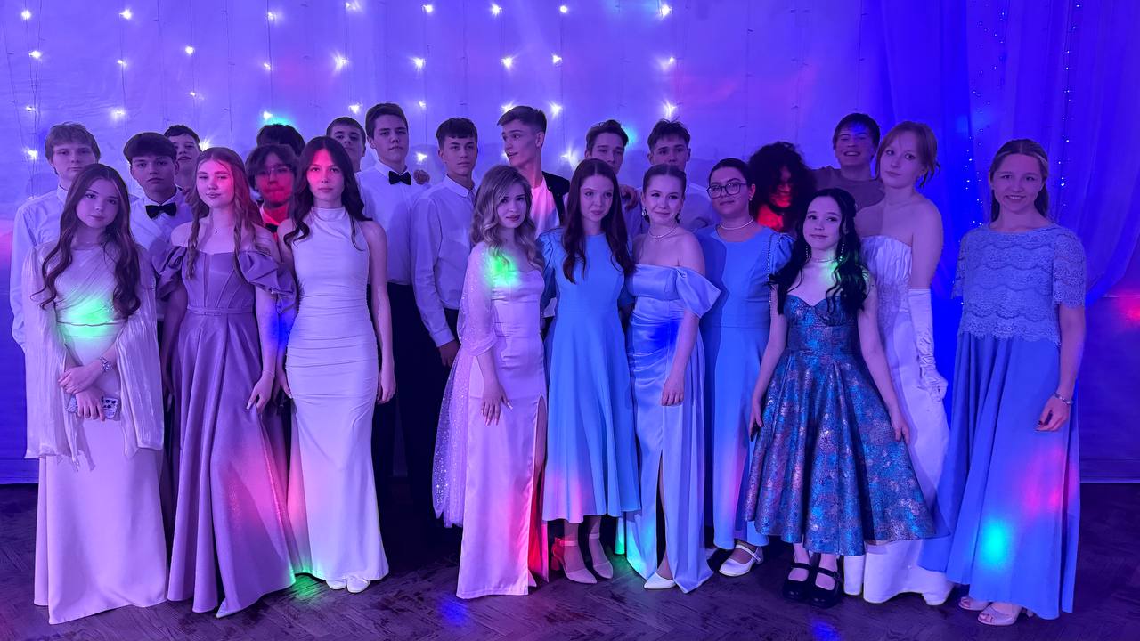 photo 5321413885489253644 y