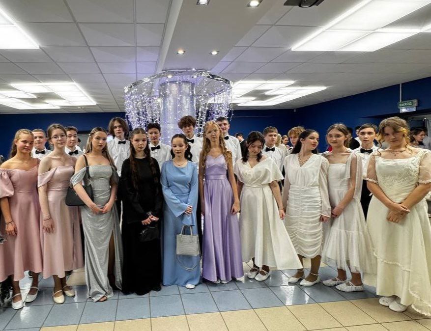 photo 5321413885489253657 y