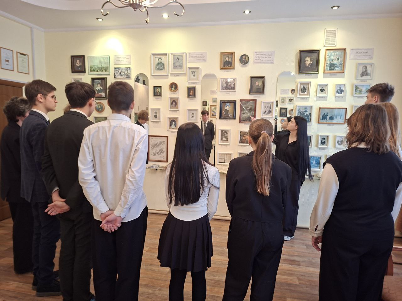 photo 5462912283135643683 y