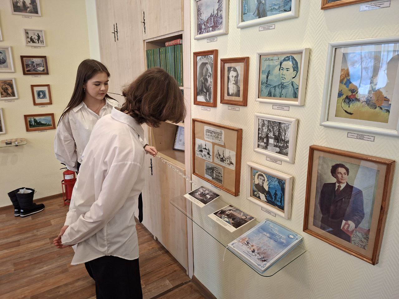 photo 5469723482791809781 y