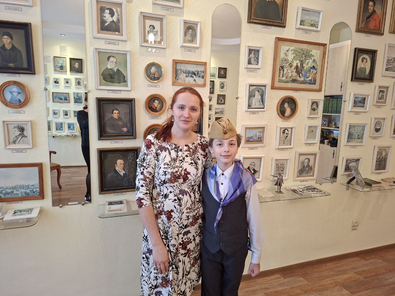 photo 5242616925123188928 y