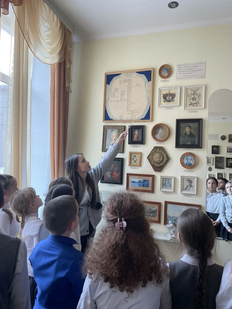 photo 5314704489442907478 y