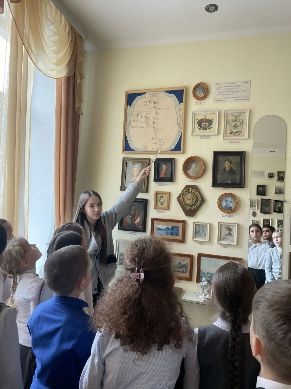 photo 5321168973569136666 y