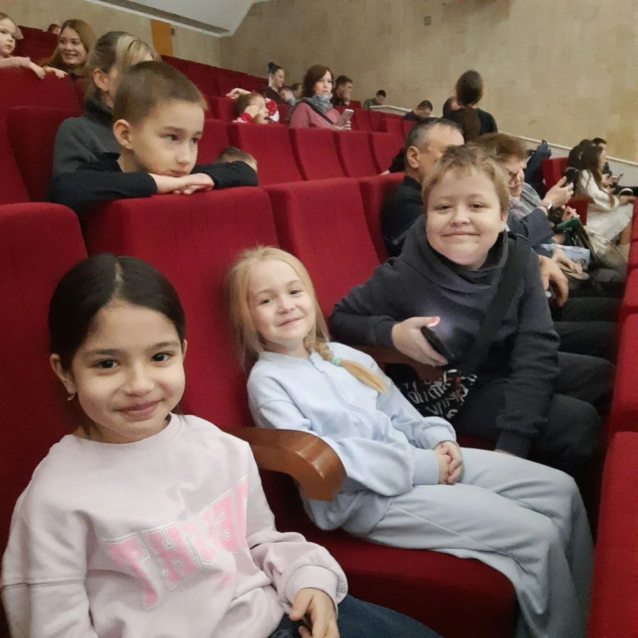 photo 5397778558630957132 y