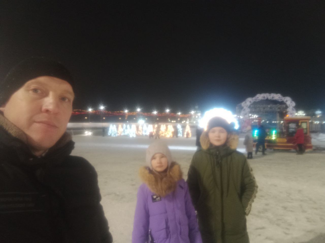 photo 5393261528640852295 y