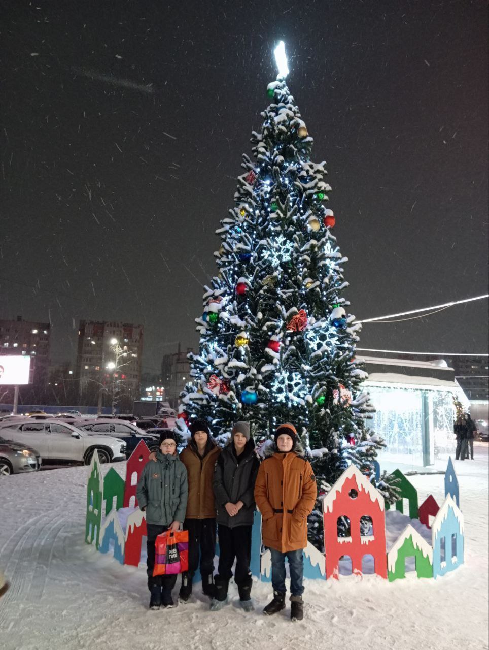 photo 5393261528640852296 y