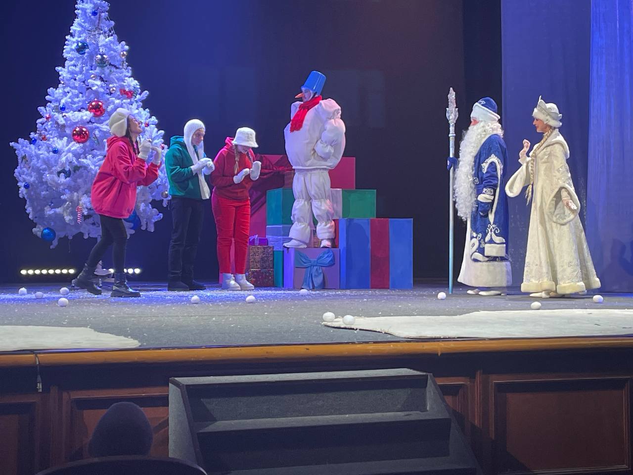 photo 5361883111756600102 y