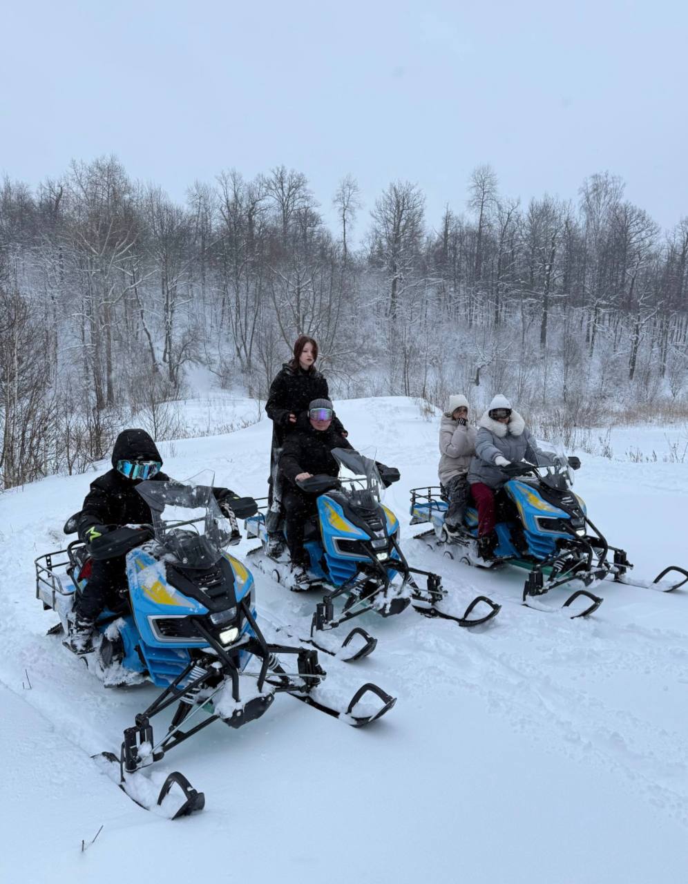 photo 5400165387921460261 y