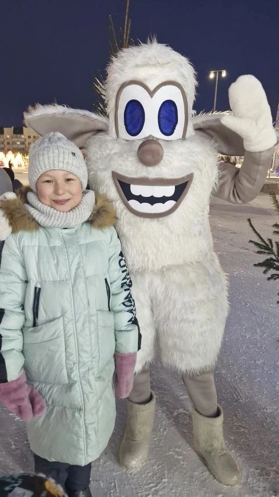 photo 5402463886914554663 y