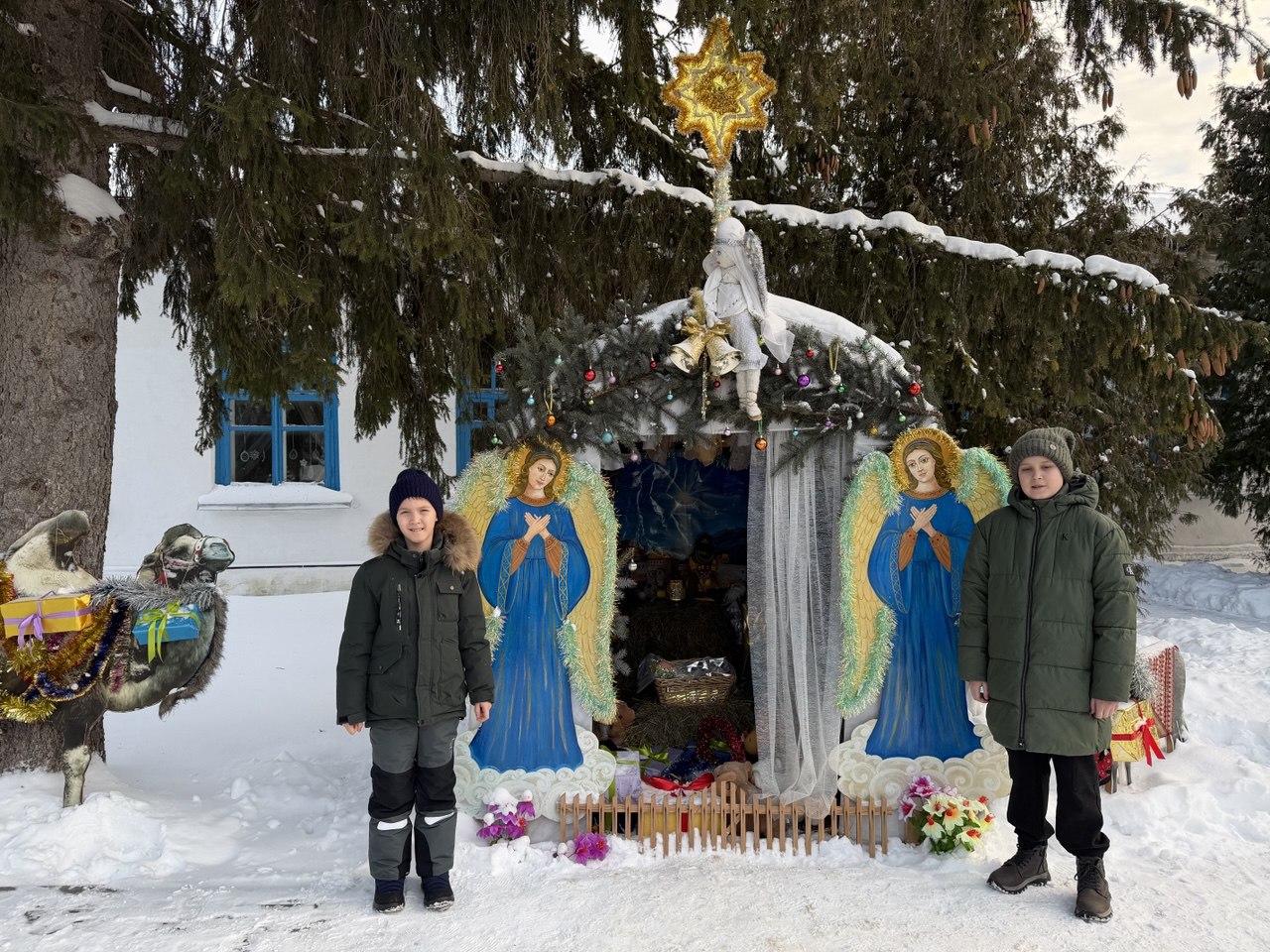 photo 5402508378480774687 y