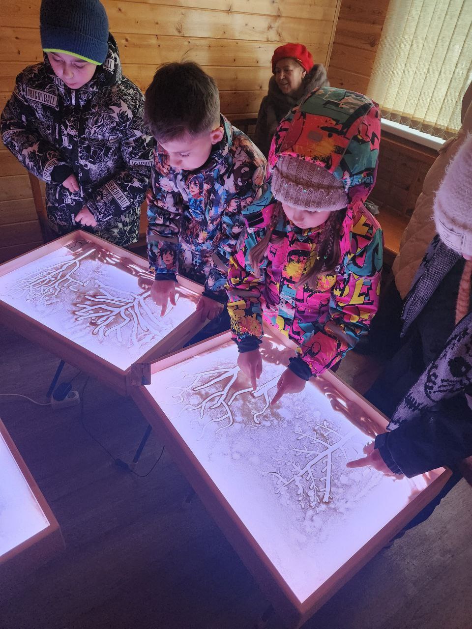 photo 5404328924923235655 y