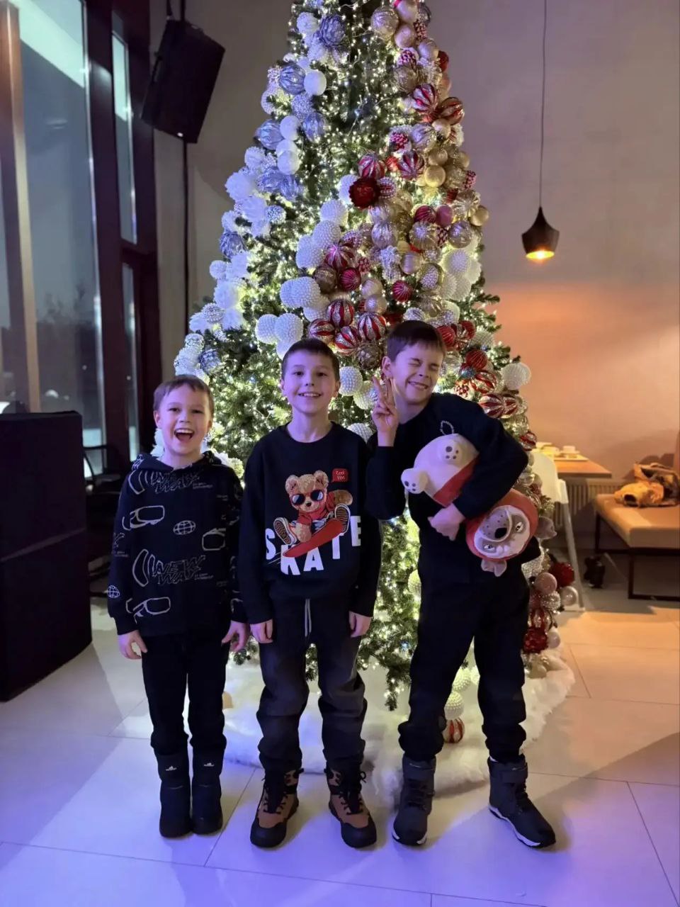 photo 5411386320694742175 y