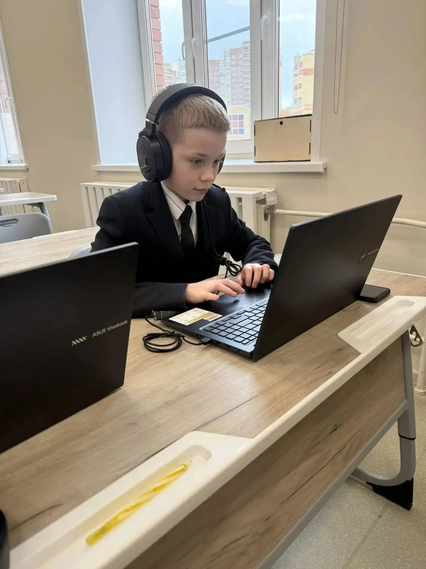 c70303b1 2cda 47e8 8ace bf8c4e78e298