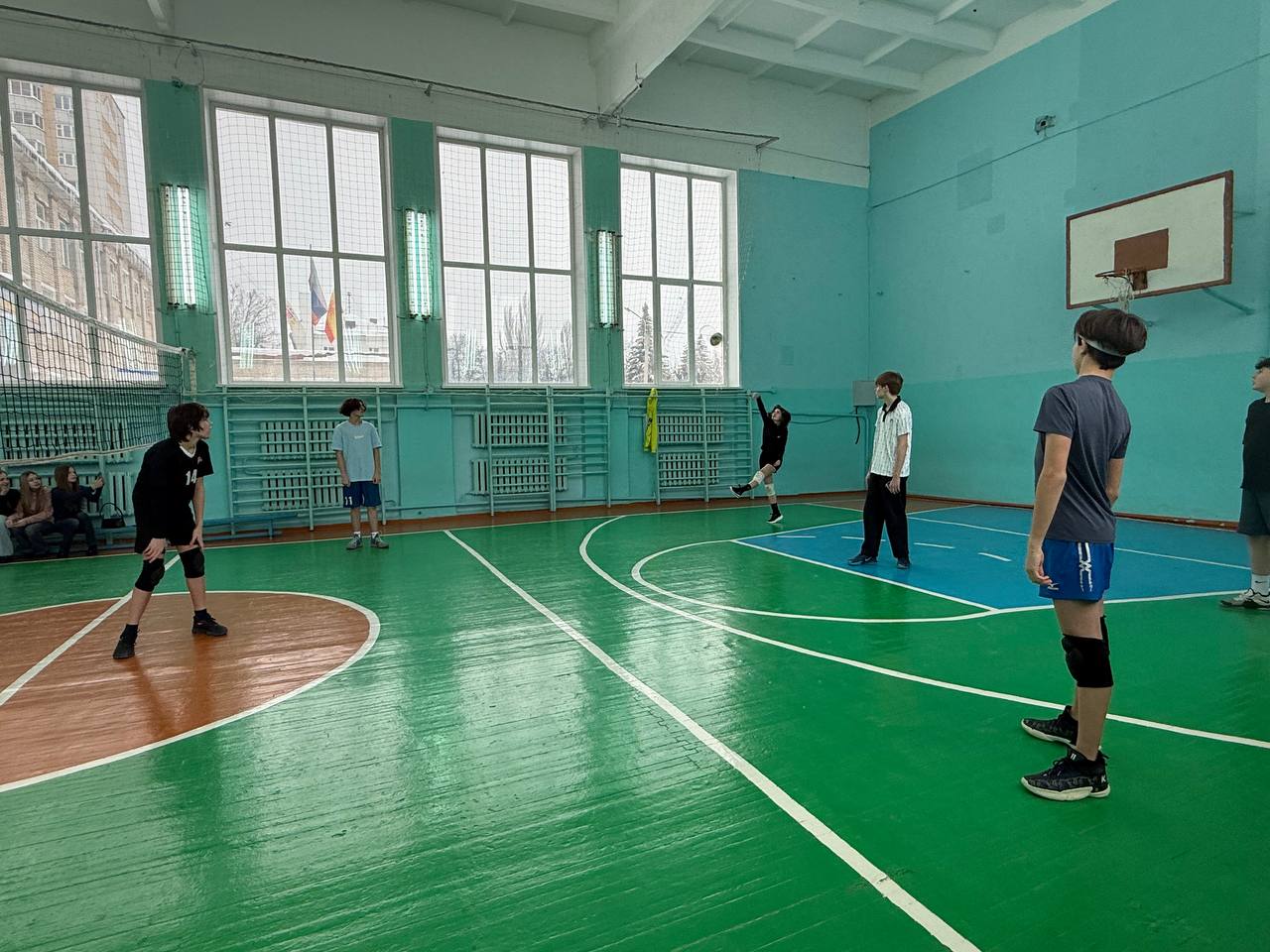 photo 5404397305097556219 y