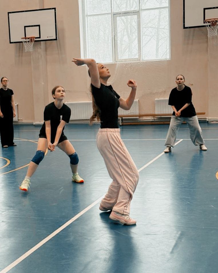 photo 5213037721578836351 y