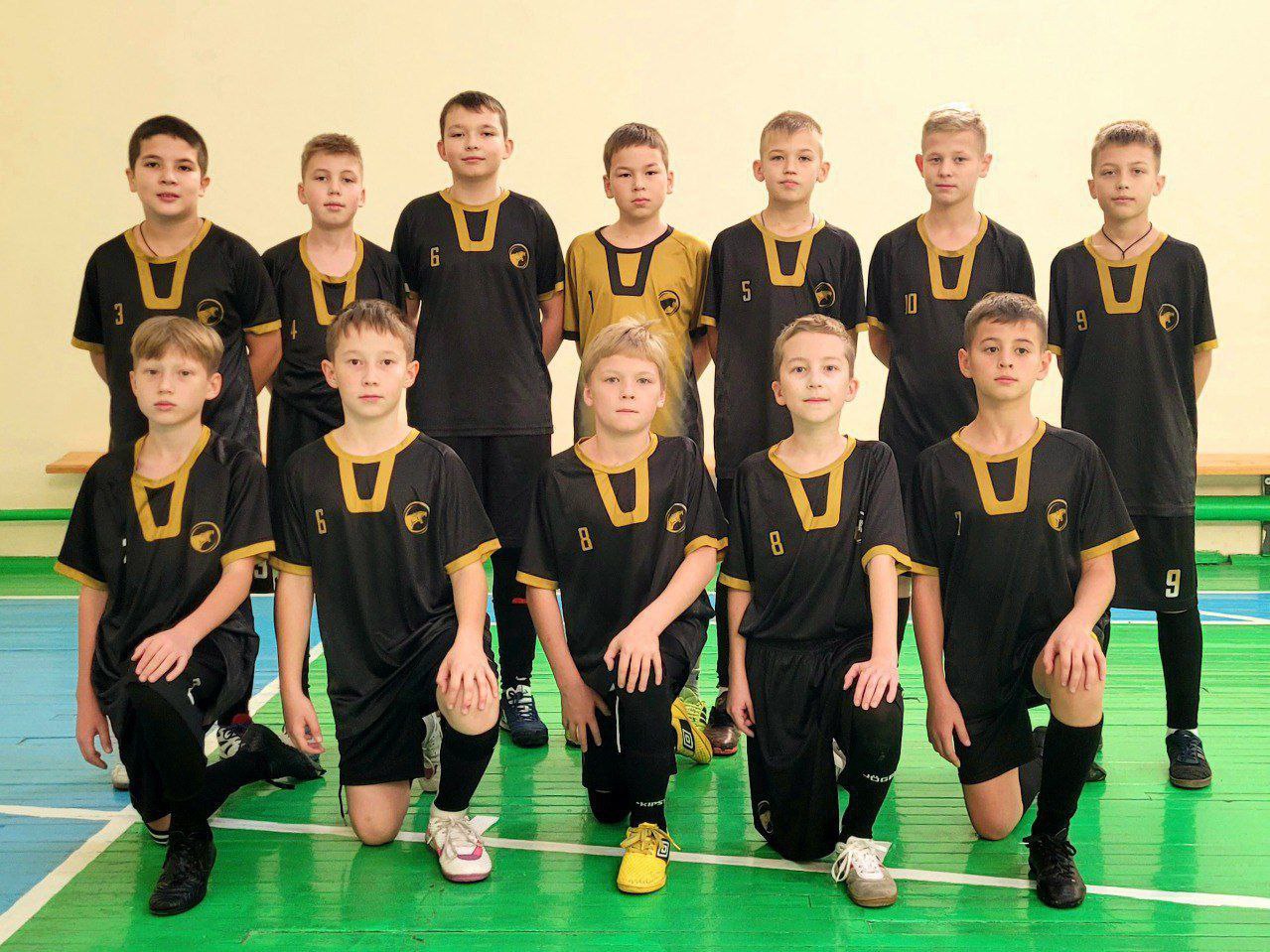 photo 5190549856928791111 y