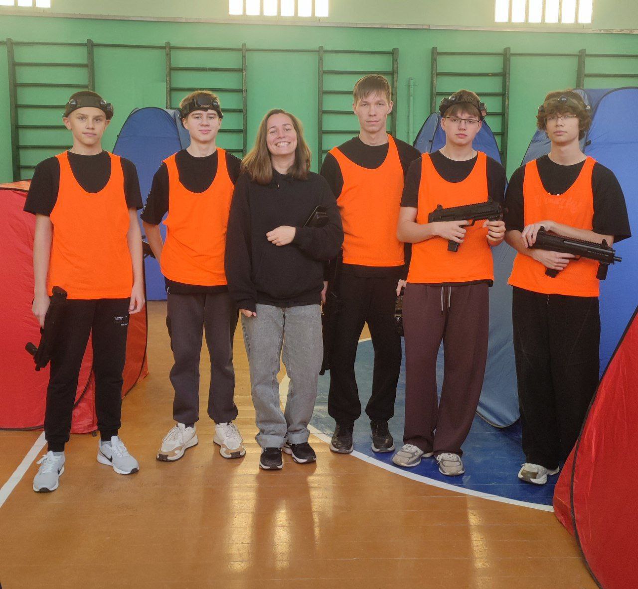 photo 5190549856928791135 y