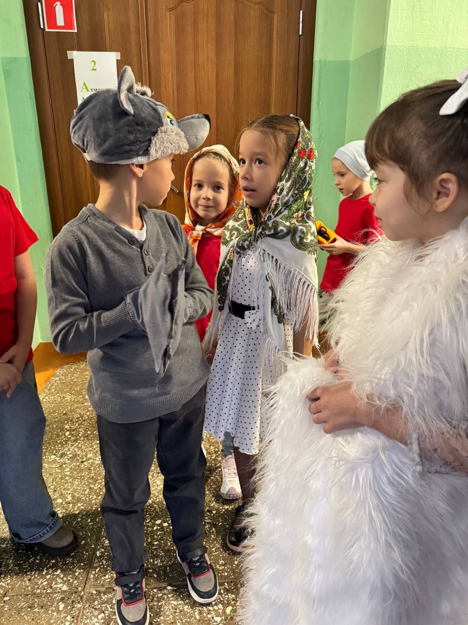 photo 5323498482226106558 y 1