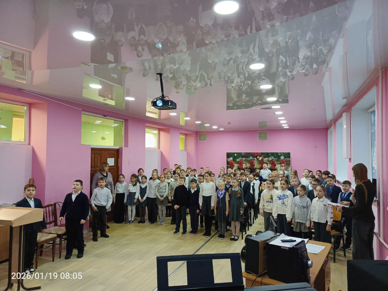 photo 5436238328614293455 y