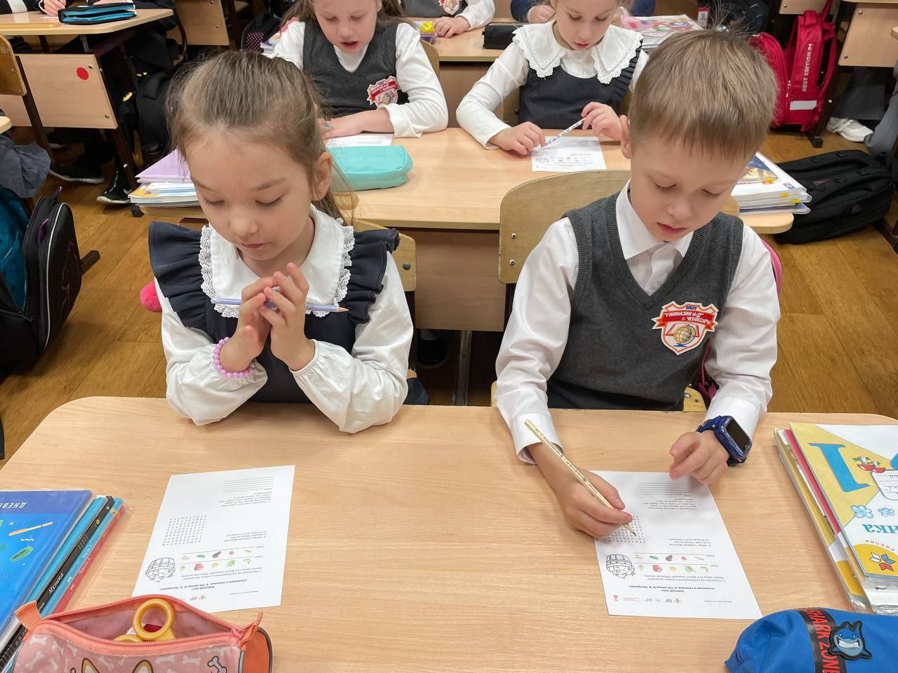 photo 5229103308742528986 y