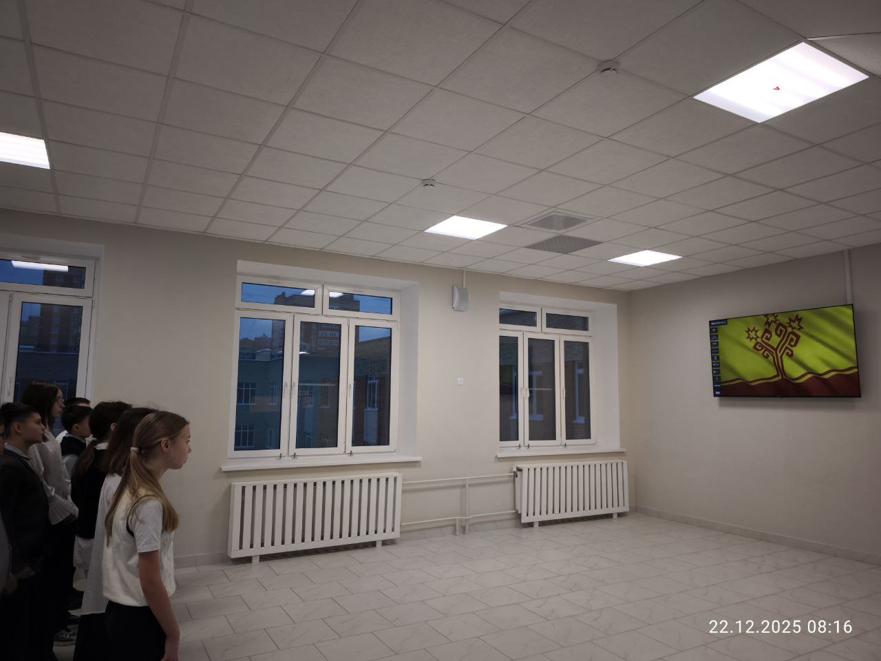 photo 5350277946914050274 y