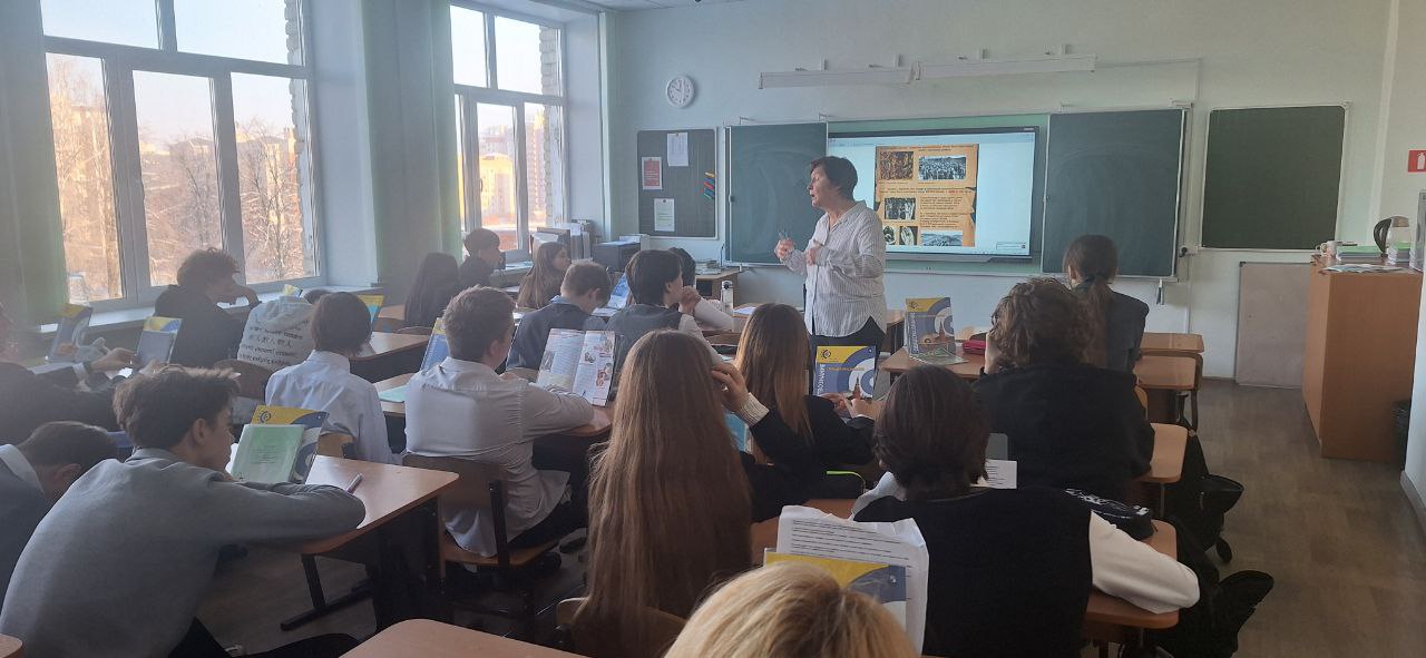 photo 5456573130450080040 y