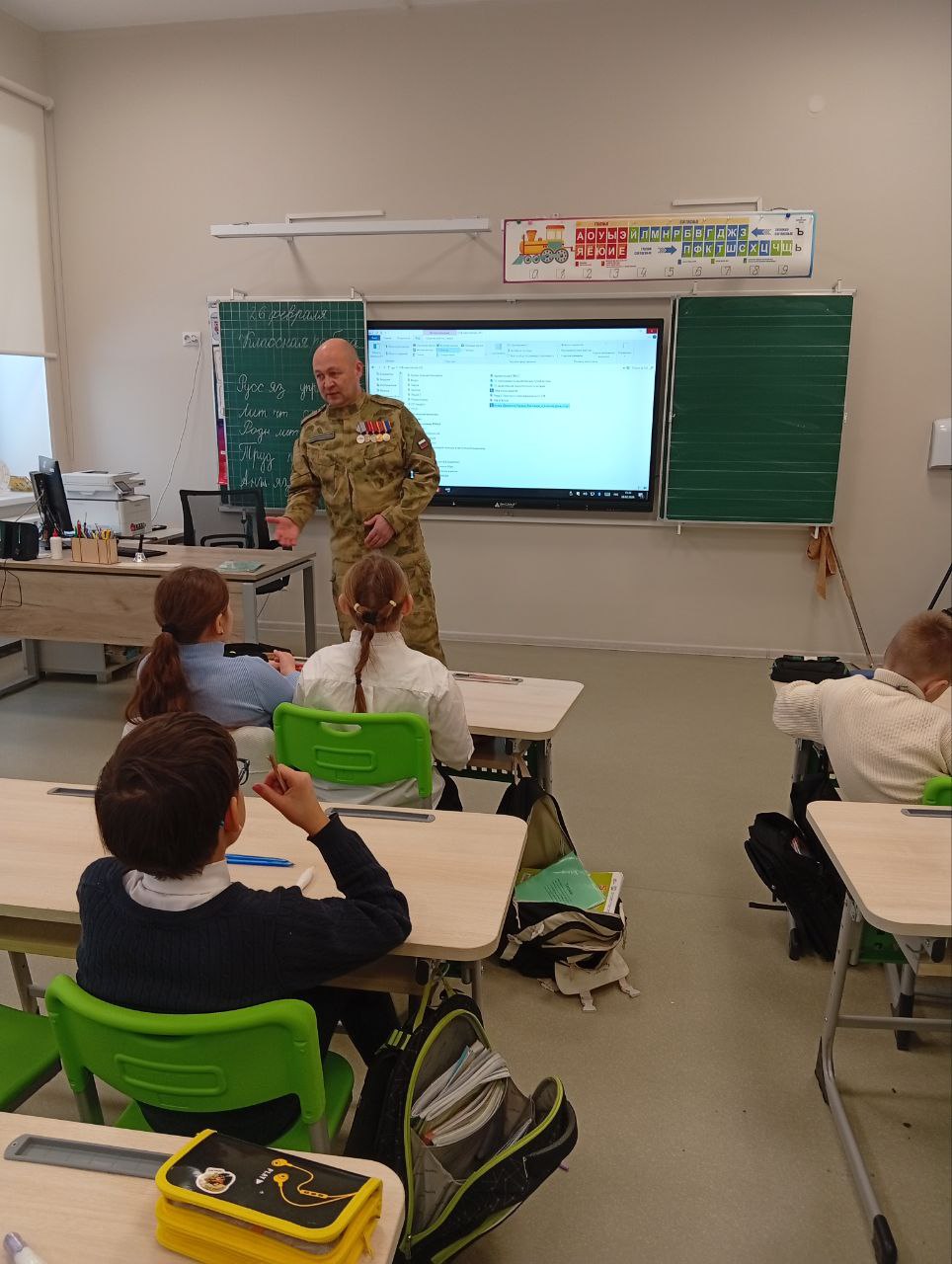 photo 5262832700530299222 y