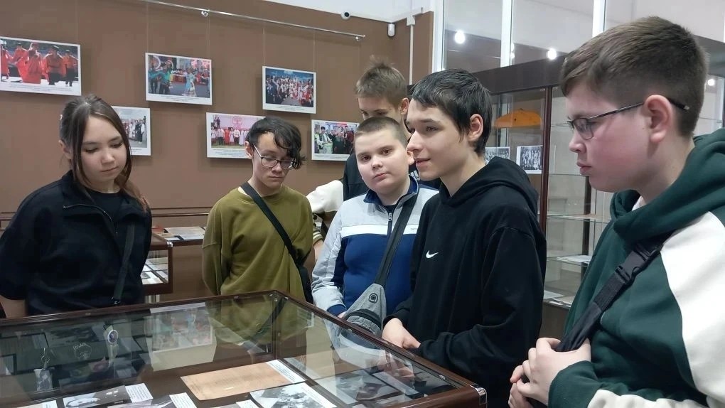 33f03261 1109 40db b683 b0be15331853