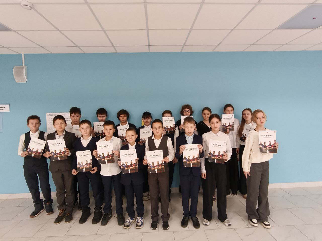 photo 5283087542959935302 y