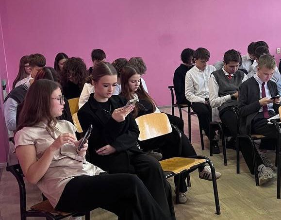 photo 5303478342579326515 x