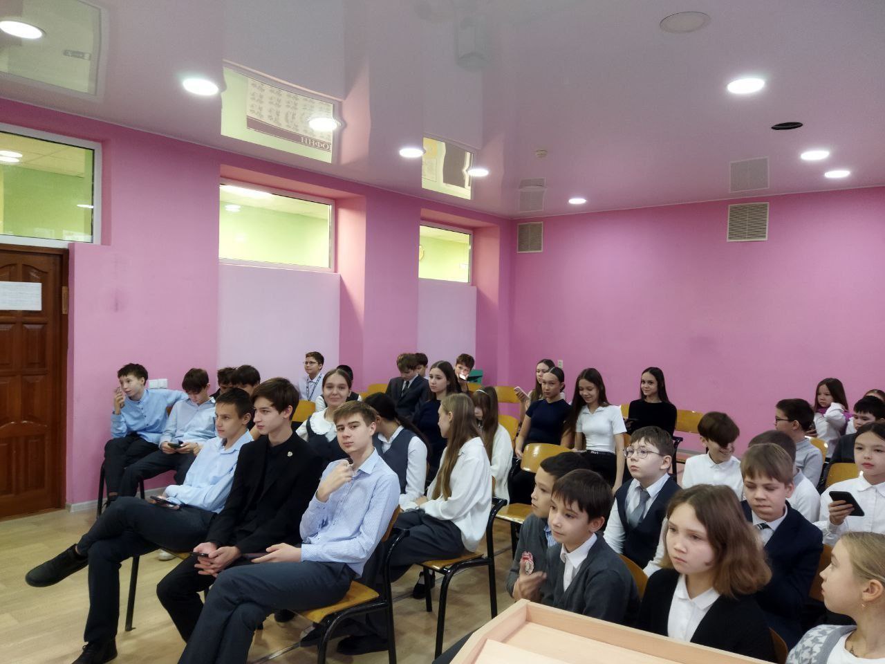 photo 5307574933925858056 y