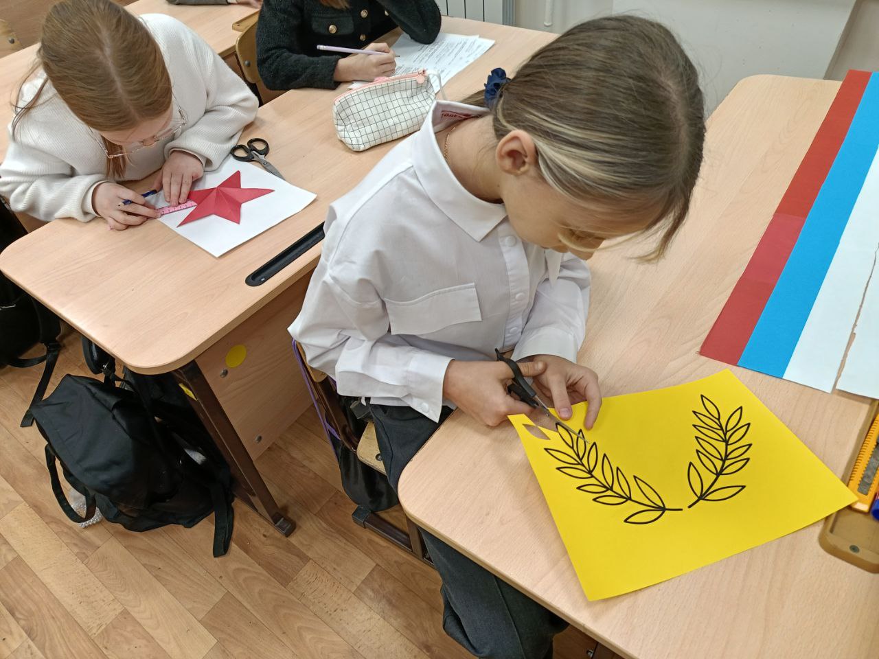 photo 5314418277117267693 y