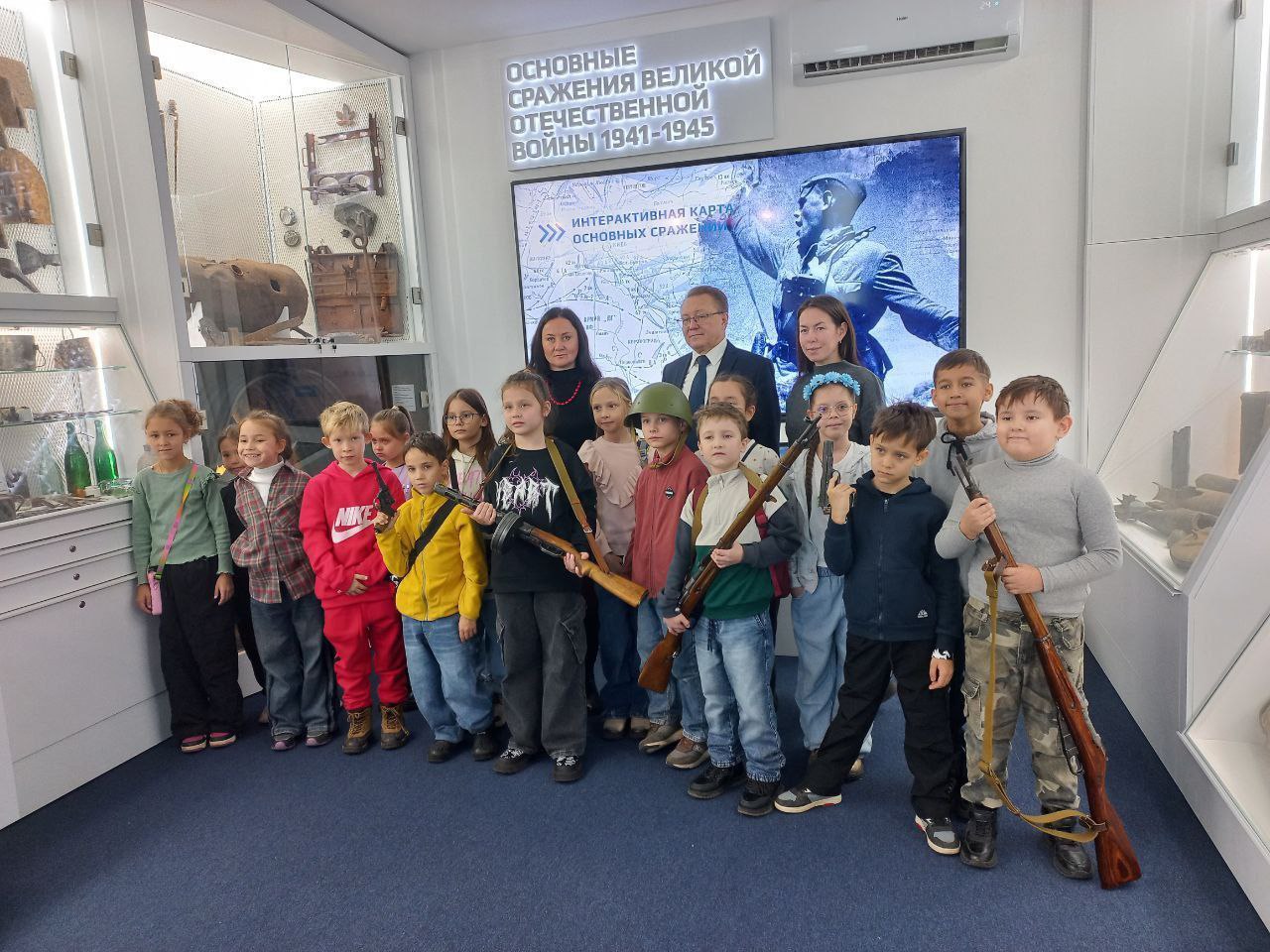 photo 5192674199293002621 y